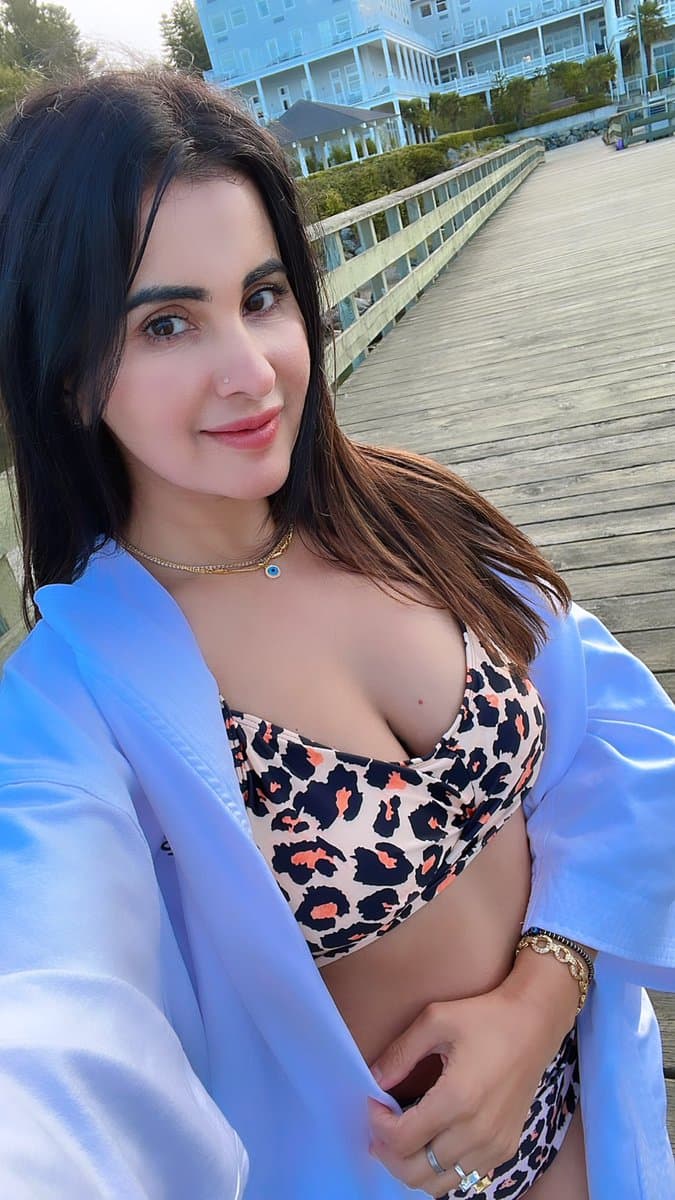 Exclusive Access to Meetii Kalher Premium Content